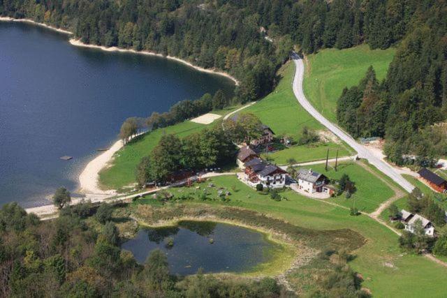 Haus Hirschpoint Hotel Faistenau Exterior photo